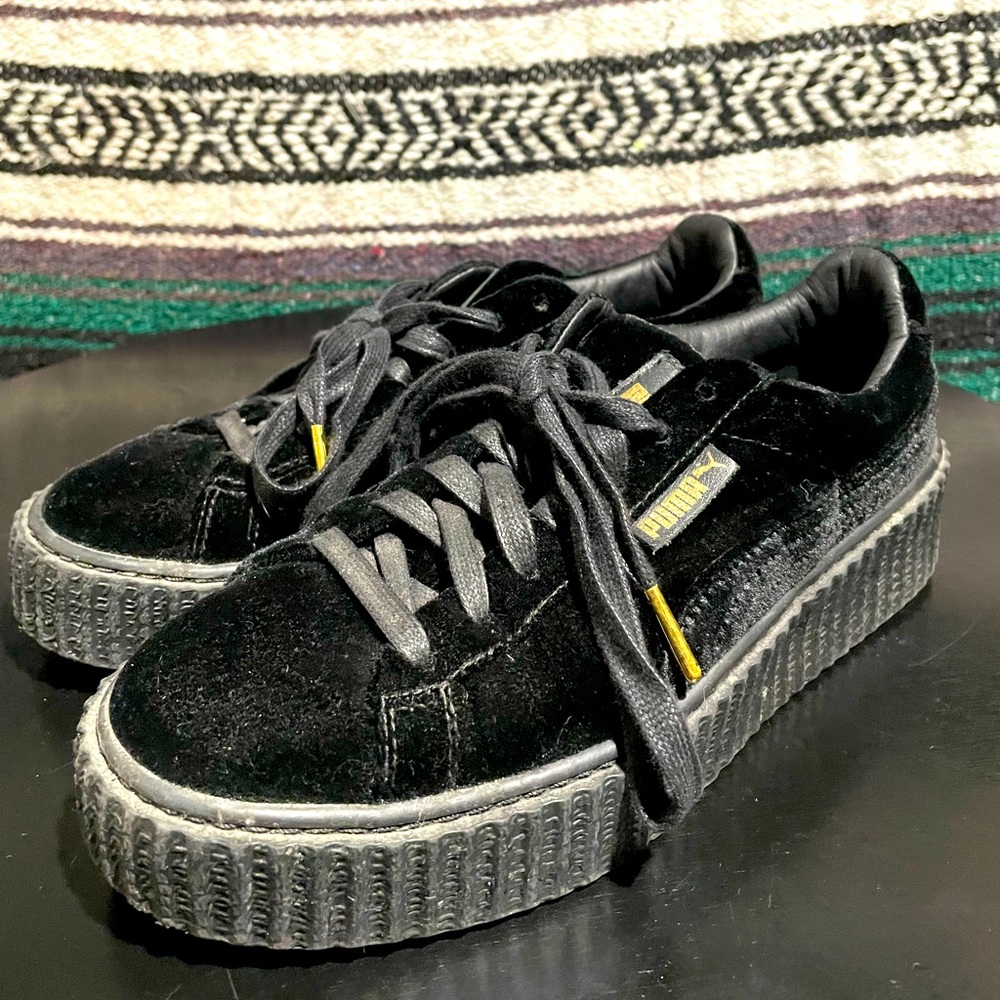 PUMA BY RIHANNA FENTY CREEPERS VELVET SIZE 8